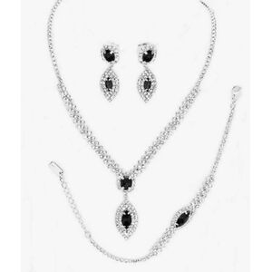 NWT! Jewelry 3 Piece Set Necklace Earrings Bracelet